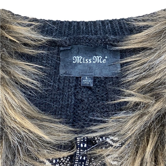 Miss Me Faux Fur Sweater Vest - Picture 6 of 6